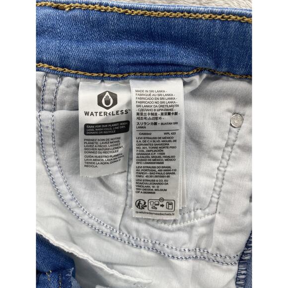 Levi’s 726 High Rise Flare Jeans Women’s Size 32 Distressed Knee Medium Wash - Picture 5 of 5